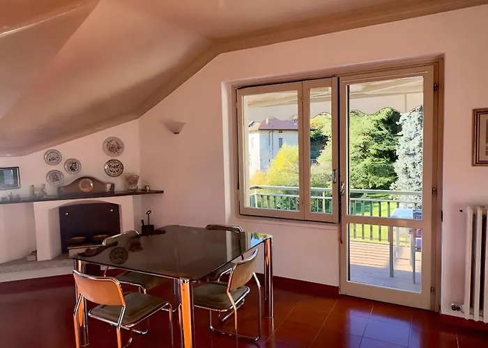 Finestra Sul Bellagio Апартаменты Чивенна